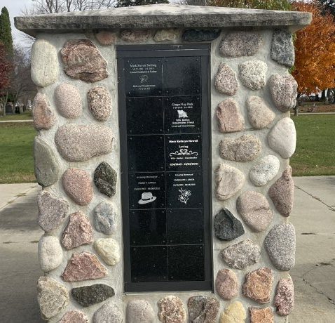 How is a columbarium installed?